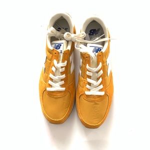 new balance u220 yellow